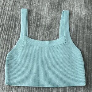 Like new Aritzia crop top